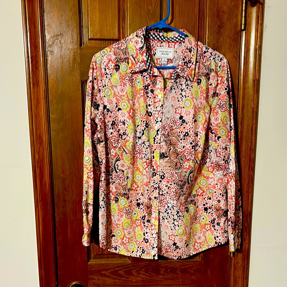 Women’s tops